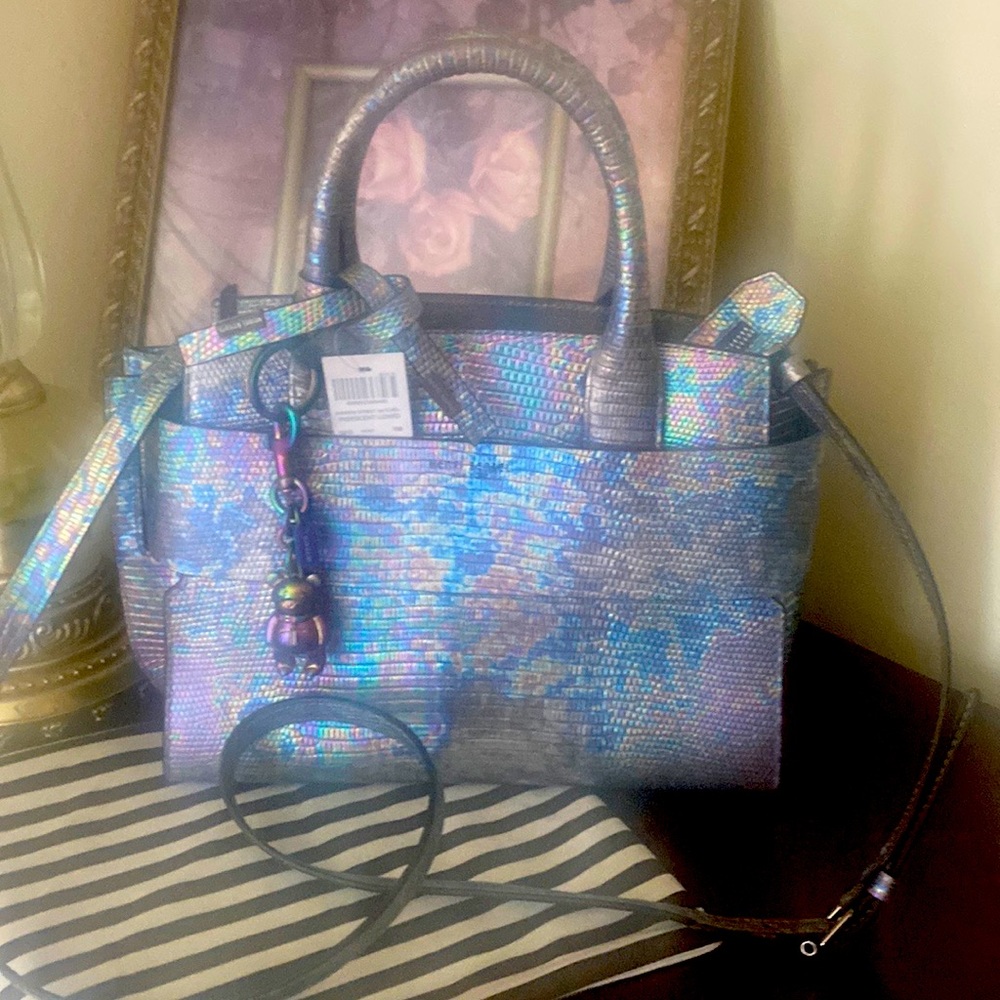 Henri Bendel Barrow street Satchel
